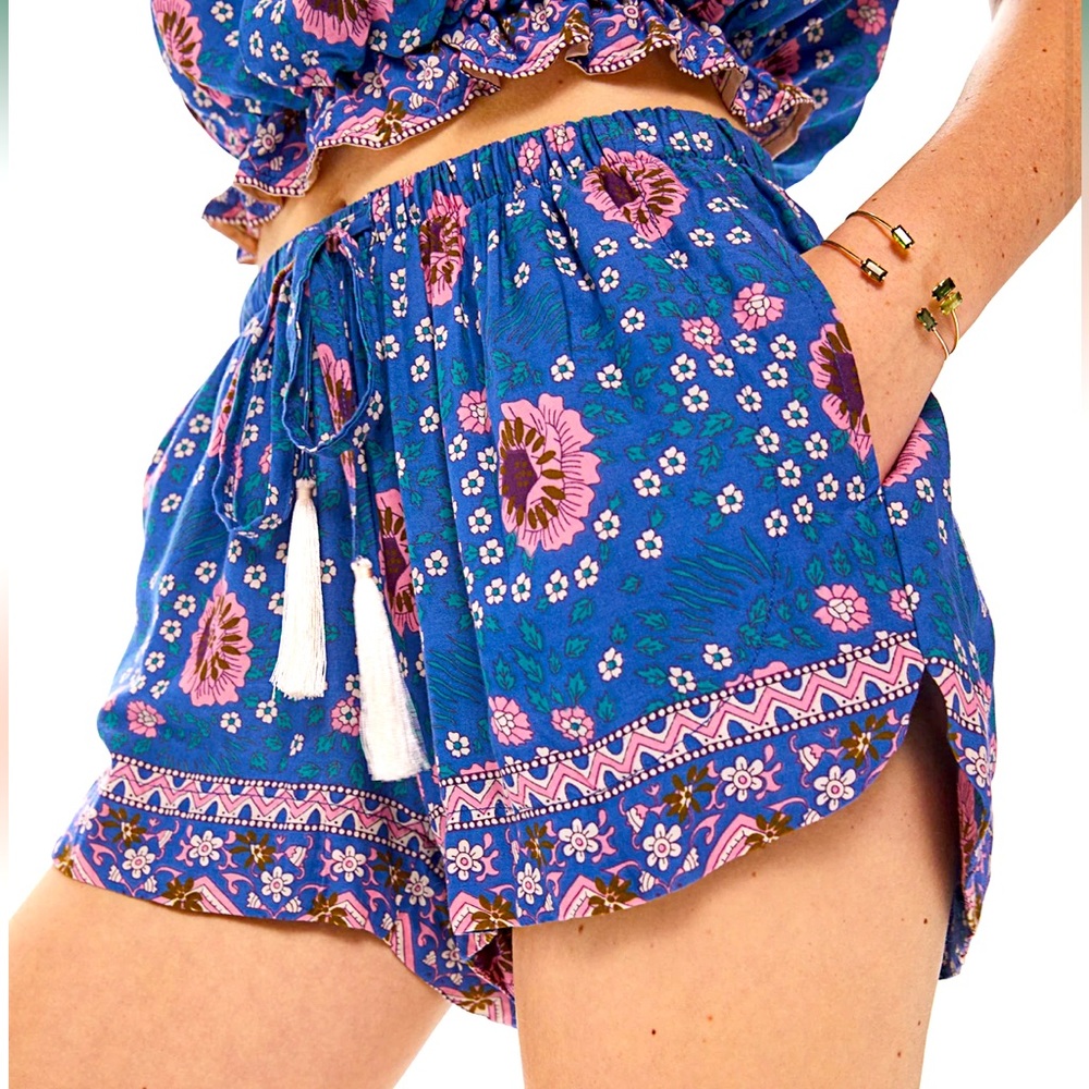 Mother Tash Shorts (Vintage Flower Azure) size XS- new with tags!